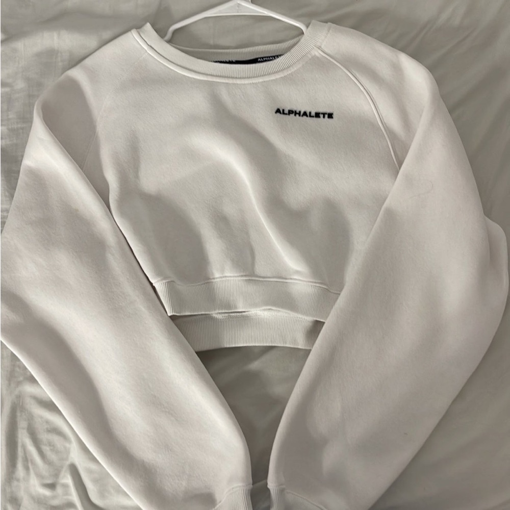 Alphalete cropped crewneck